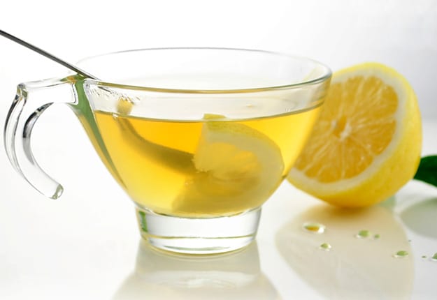 5 reasons to start your day with hot water & lemon