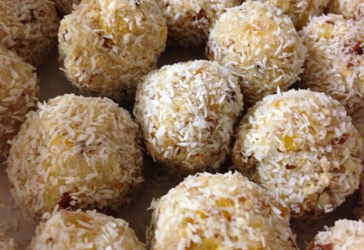 Apricot and almond balls Real Recipes from Mums