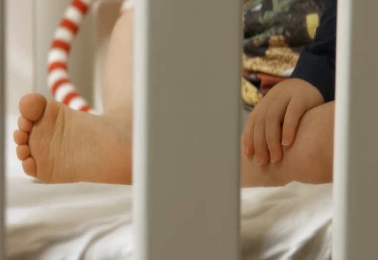 Warning before using an older cot carry out these simple safety checks